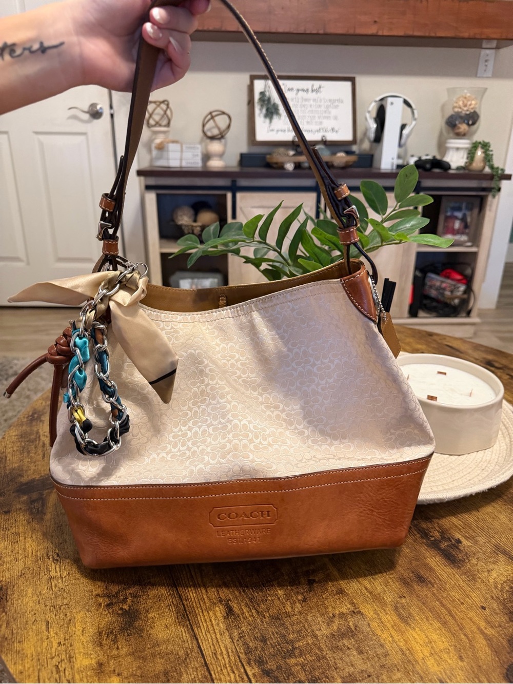 Vintage Coach Two-Tone Canvas & Leather Shoulder Bag - Cream & Brown